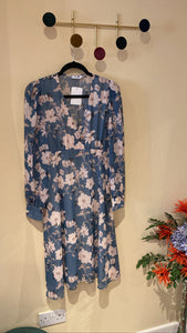 Blue floral dress long sleeve