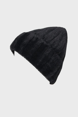 Izzy black fur hat