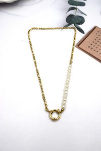 Martha pearl and chain necklace