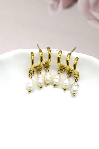 Nylah triple pearl earring