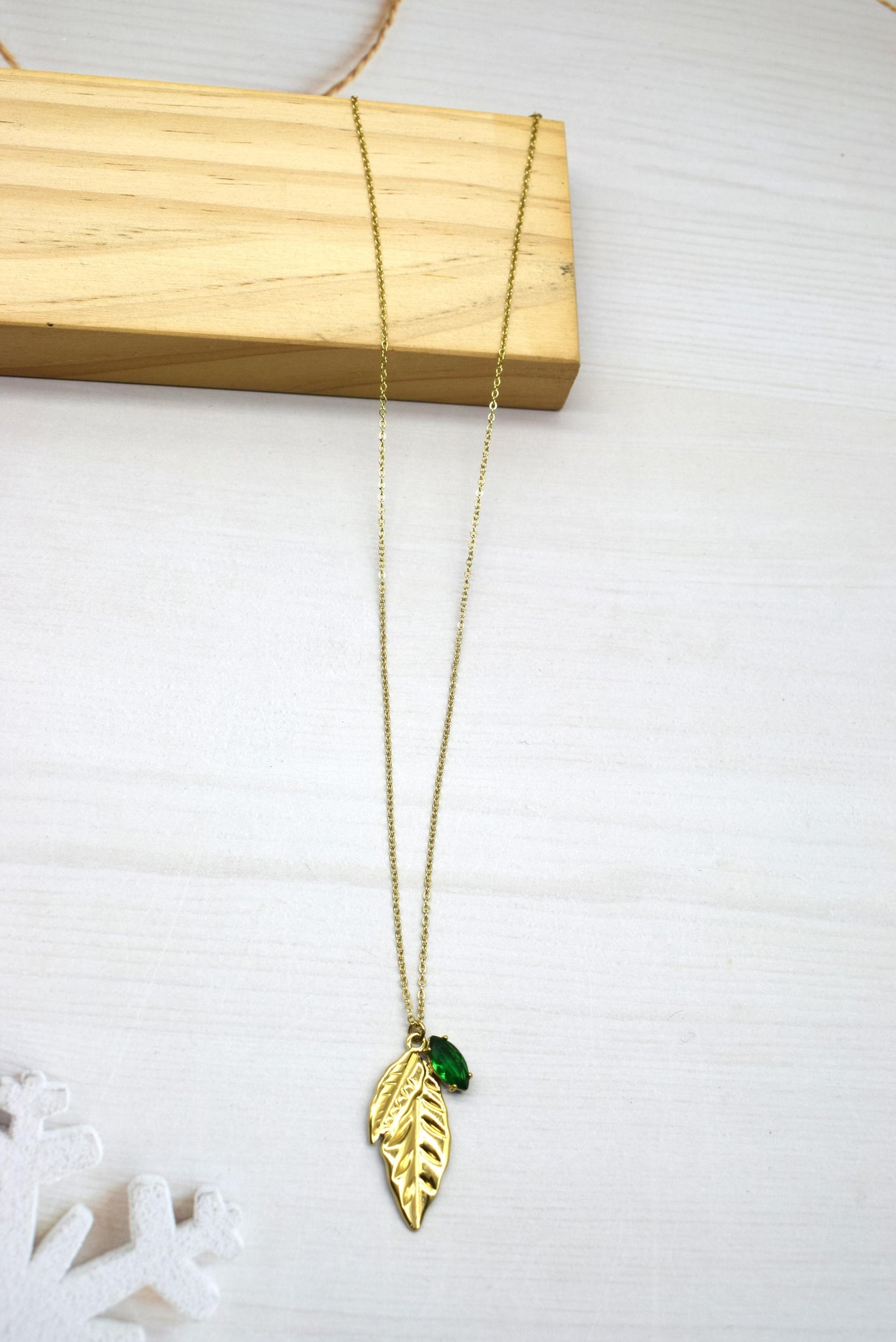 Isha leaf green gem necklace
