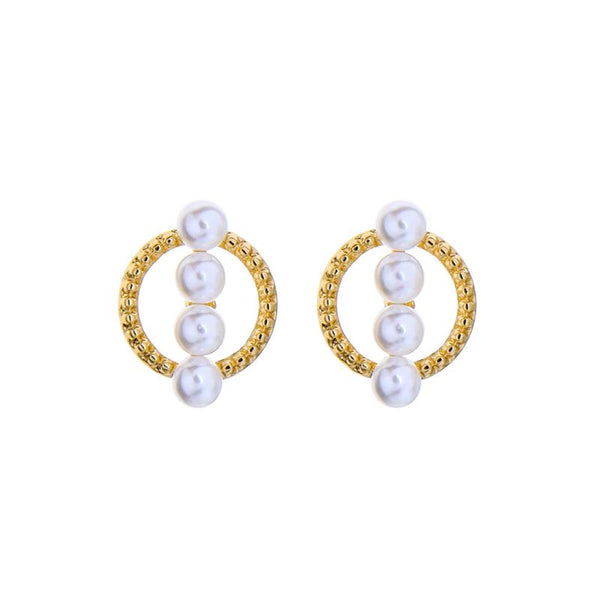 Zoey Hoop Earring with Four Pearls